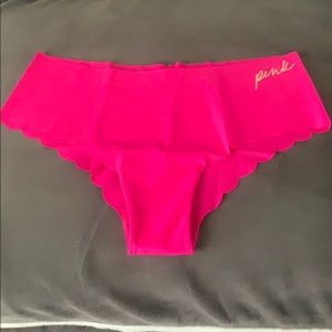 No Show Scallop Cheekster